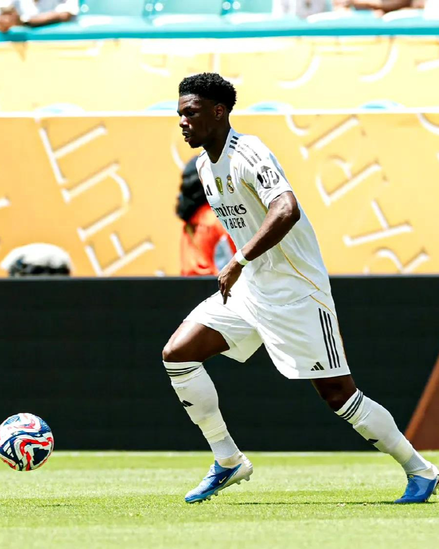 TheShy在皇家马德里比赛中爆冷，精彩发挥引发热议！的简单介绍J9